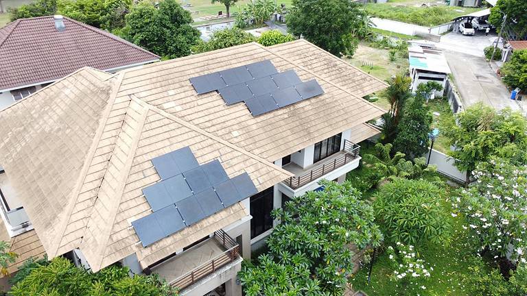 ติดตั้งโซล่าเซลล์ 5 kw ไมโครอินเวอร์เตอร์ enphase 4